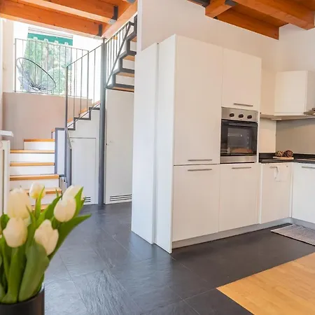 Vico Garden-203 By Rent Como