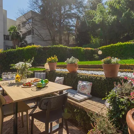 Vico Garden-203 By Rent Como