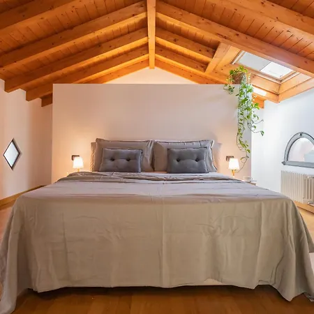 Apartment Vico Garden-203 By Rent Como