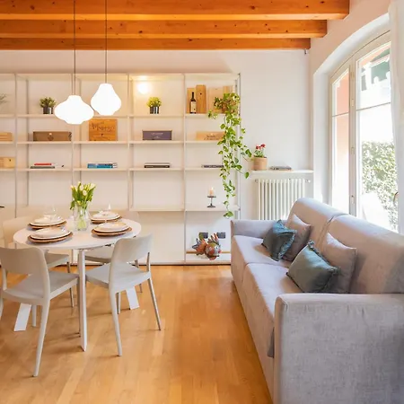 Vico Garden-203 By Rent Como