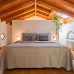 Apartment Vico Garden-203 By Rent Como